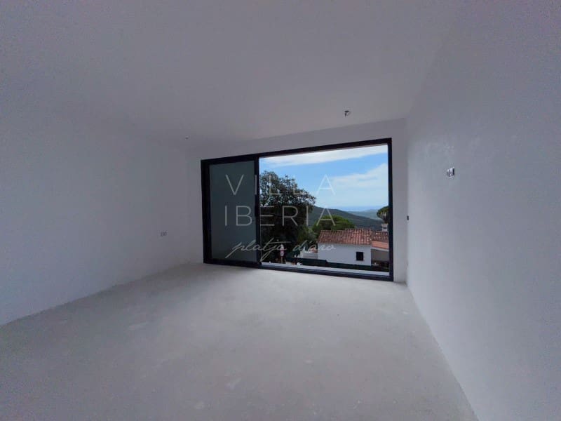 3 Zimmer Villa zu verkaufen in Santa Cristina d'Aro mit Pool Garage - 945.000 € (Ref: 7646682)