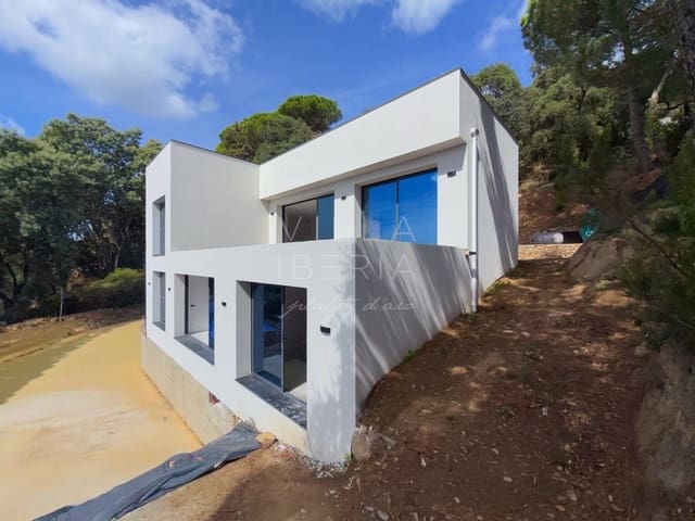 3 Zimmer Villa zu verkaufen in Santa Cristina d'Aro mit Pool Garage - 945.000 € (Ref: 7646682)