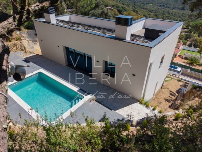 3 Zimmer Villa zu verkaufen in Santa Cristina d'Aro mit Pool Garage - 945.000 € (Ref: 7646682)
