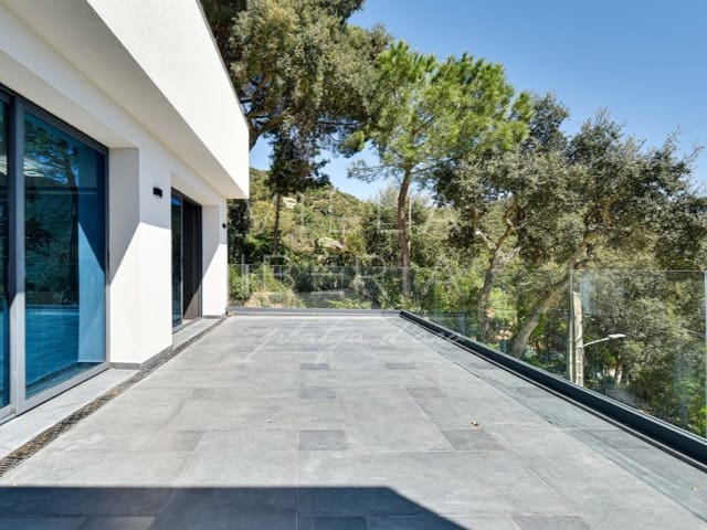 3 chambre Villa/Maison à vendre à Santa Cristina d'Aro avec piscine garage - 945 000 € (Ref: 7646682)