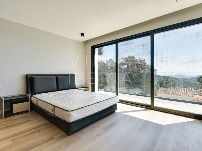 3 soveværelse Villa til salg i Santa Cristina d'Aro med swimmingpool garage - € 945.000 (Ref: 7646682)