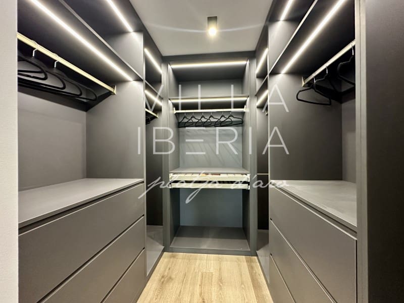 3 makuuhuone Huvila myytävänä paikassa Santa Cristina d'Aro mukana uima-altaan 
autotalli - 945 000 € (Ref: 7646682)