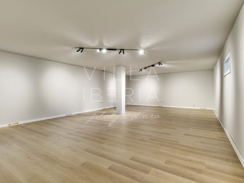 3 makuuhuone Huvila myytävänä paikassa Santa Cristina d'Aro mukana uima-altaan 
autotalli - 945 000 € (Ref: 7646682)