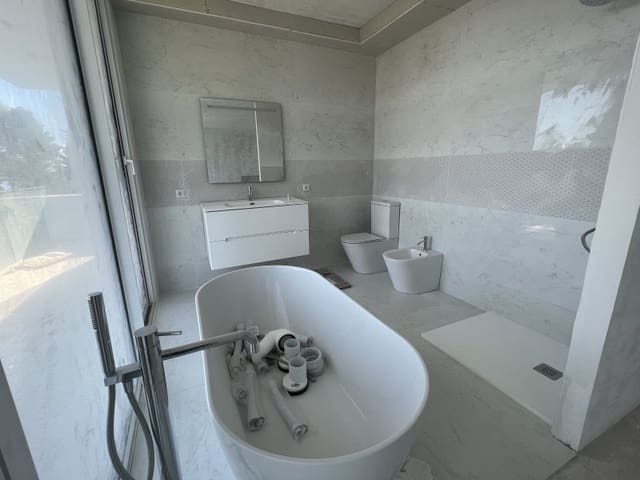 5 chambre Villa/Maison à vendre à Sant Antoni de Calonge, Calonge i Sant Antoni avec piscine garage - 995 000 € (Ref: 7646701)