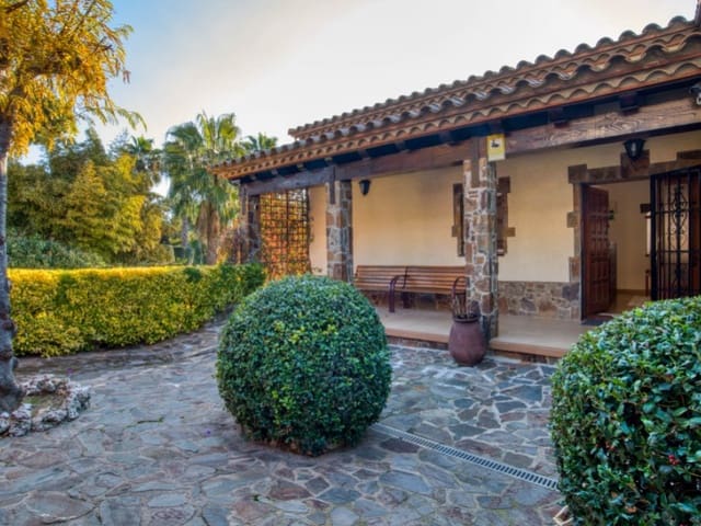 5 bedroom Villa for sale in Calonge i Sant Antoni with pool garage - € 950,000 (Ref: 7646705)