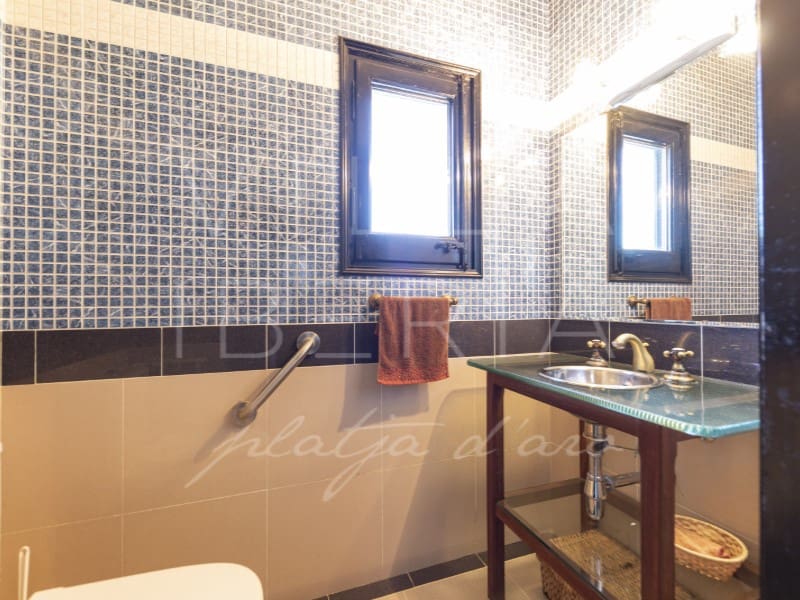 6 slaapkamer Villa te koop in Platja d'Aro - € 585.000 (Ref: 7652151)