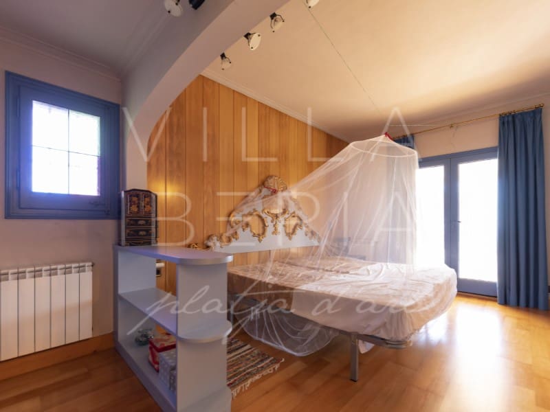 6 slaapkamer Villa te koop in Platja d'Aro - € 585.000 (Ref: 7652151)