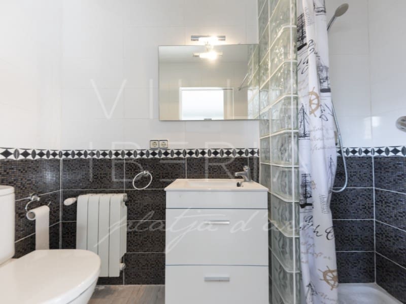 6 slaapkamer Villa te koop in Platja d'Aro - € 585.000 (Ref: 7652151)