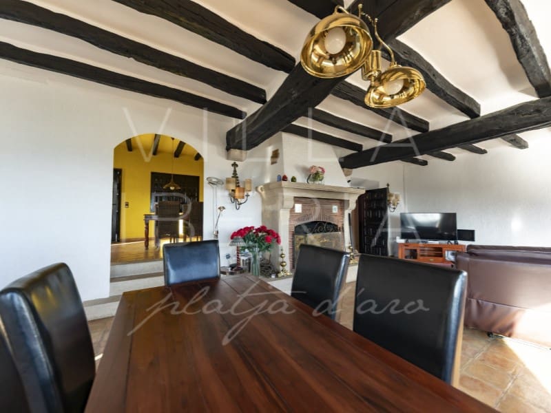 6 slaapkamer Villa te koop in Platja d'Aro - € 585.000 (Ref: 7652151)