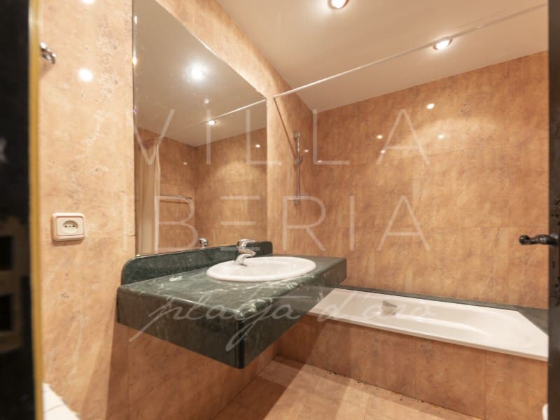 6 slaapkamer Villa te koop in Platja d'Aro - € 585.000 (Ref: 7652151)