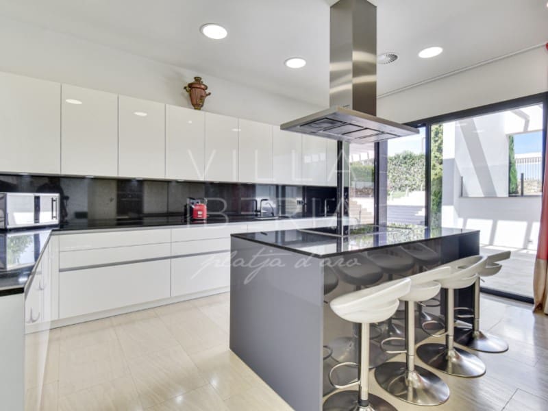 5 soveværelse Villa til salg i Caldes de Malavella med swimmingpool garage - € 4.200.000 (Ref: 7825428)