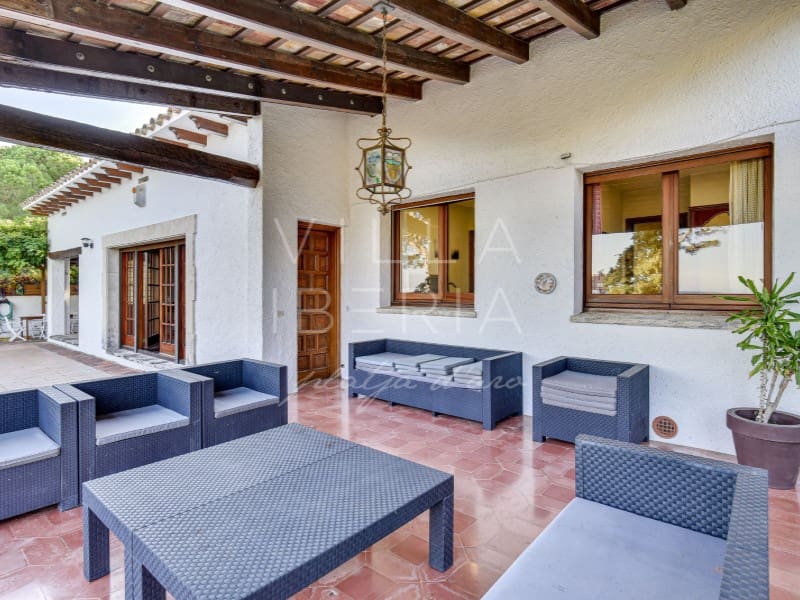 6 bedroom Villa for sale in Sant Feliu de Guixols with pool garage - € 2,800,000 (Ref: 7868796)