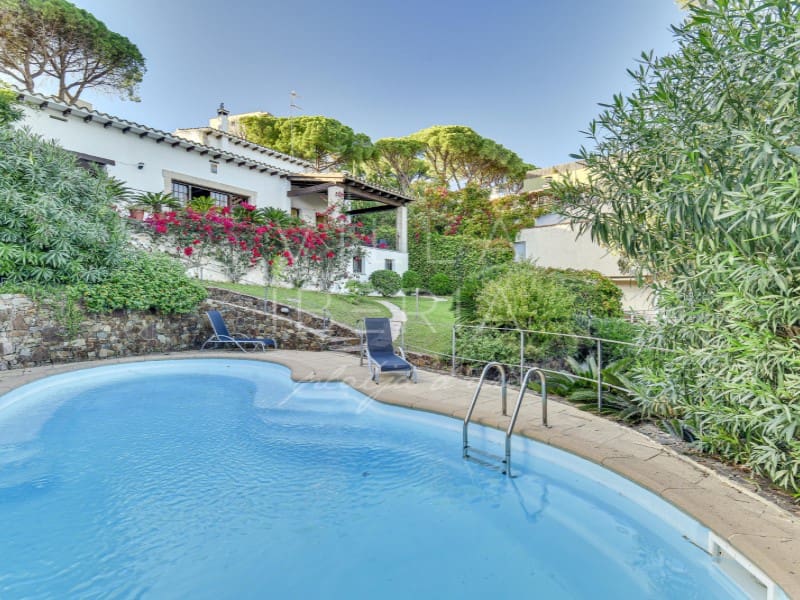 6 bedroom Villa for sale in Sant Feliu de Guixols with pool garage - € 2,800,000 (Ref: 7868796)
