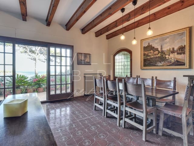 6 bedroom Villa for sale in Sant Feliu de Guíxols with pool garage - € 2,800,000 (Ref: 7868796)