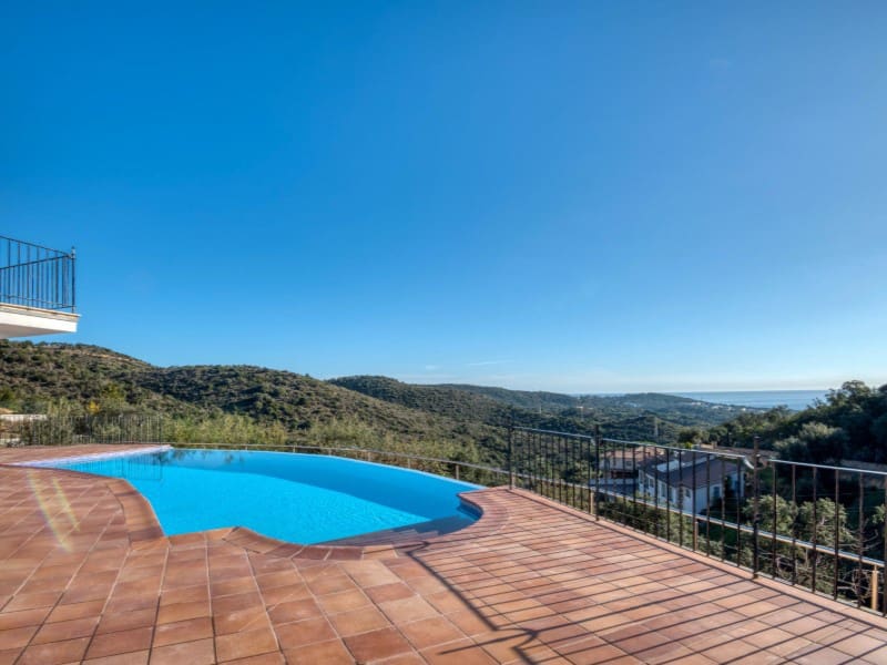 5 sypialnia Willa na sprzedaż w Platja d'Aro z basenem garażem - 865 000 € (Ref: 8187583)