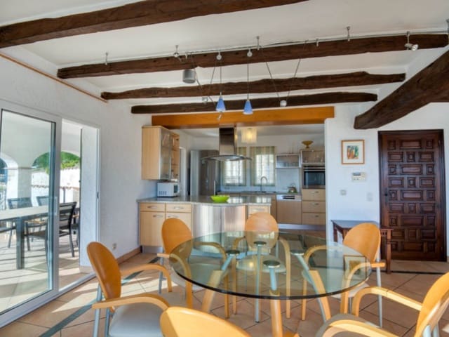 5 Zimmer Villa zu verkaufen in Platja d'Aro, Castell-Platja d'Aro mit Pool Garage - 865.000 € (Ref: 8187583)