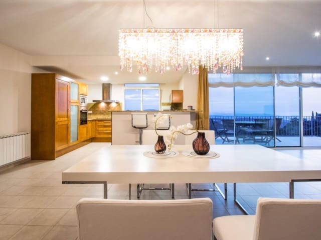 3 slaapkamer Villa te koop in Platja d'Aro, Castell-Platja d'Aro met zwembad garage - € 978.000 (Ref: 8216196)