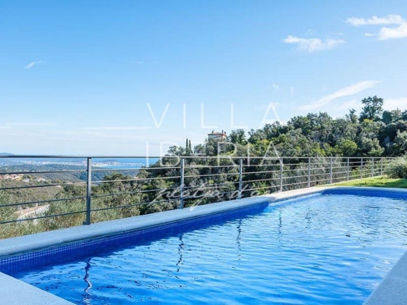 3 bedroom Villa for sale in Platja d'Aro with pool garage - € 978,000 (Ref: 8216196)