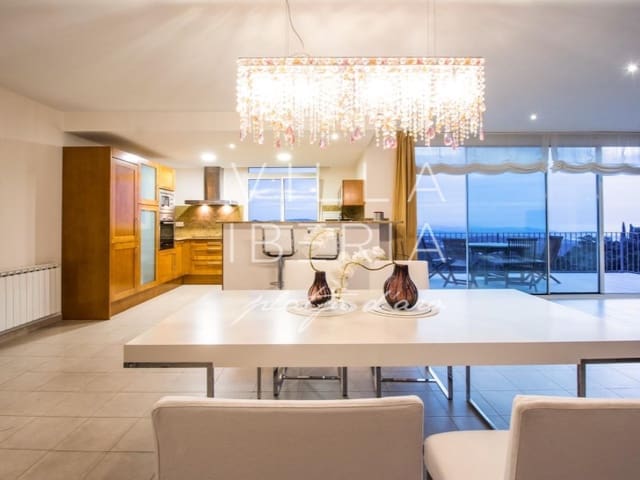 3 soveværelse Villa til salg i Platja d'Aro, Castell-Platja d'Aro med swimmingpool garage - € 978.000 (Ref: 8216196)