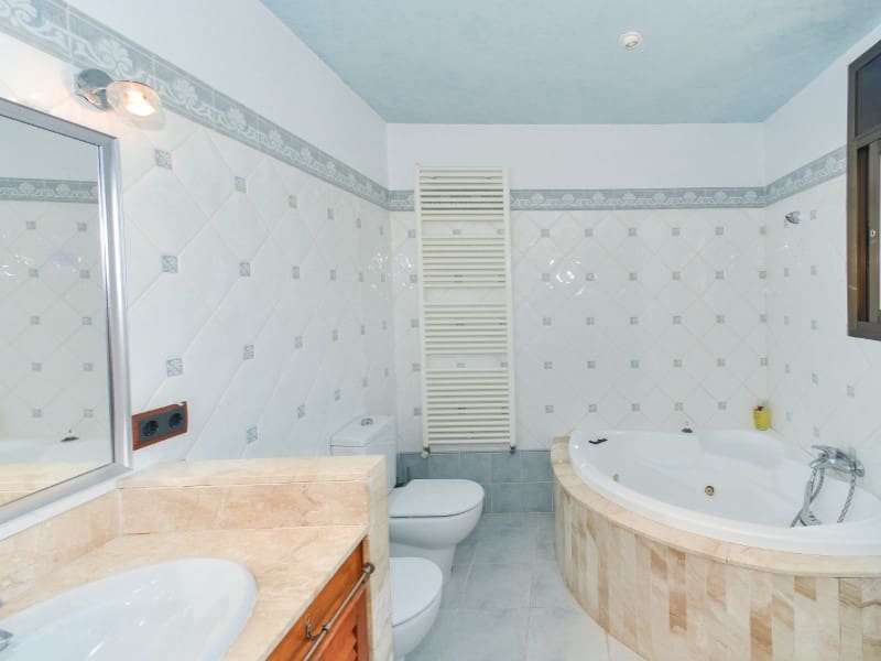 5 Zimmer Villa zu verkaufen in Calonge i Sant Antoni mit Pool Garage - 799.000 € (Ref: 8222660)