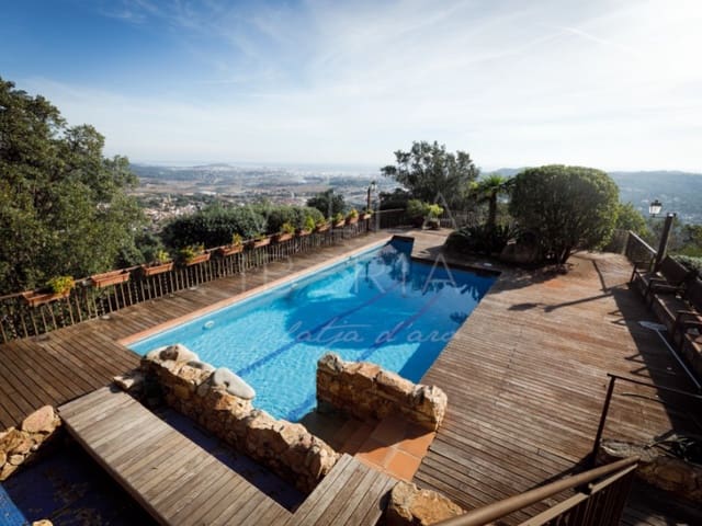 Chalet de 5 habitaciones en Calonge i Sant Antoni en venta con garaje - 1.950.000 € (Ref: 8383207)