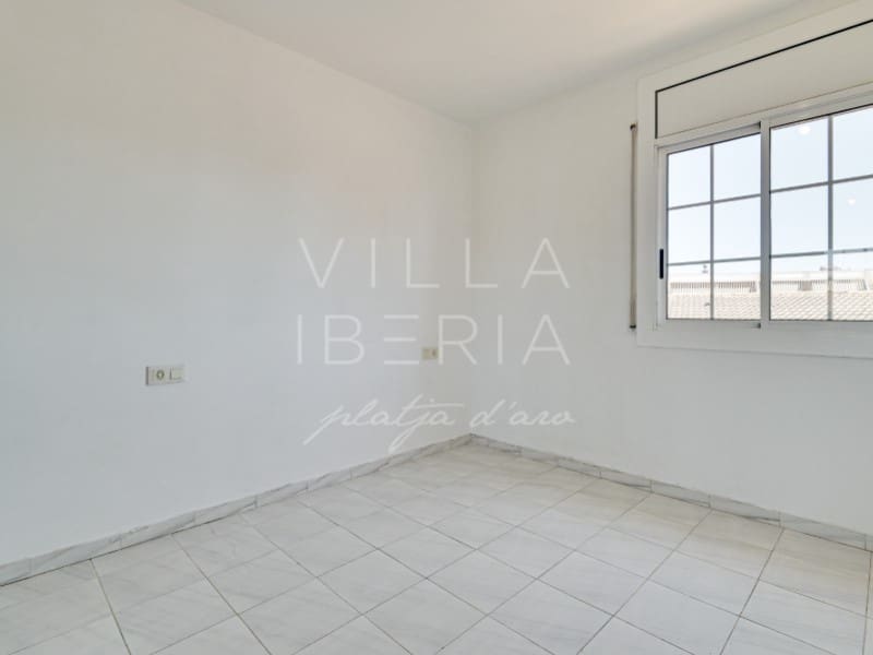 3 soverom Villa til salgs i Platja d'Aro med garasje - € 325 000 (Ref: 8440763)