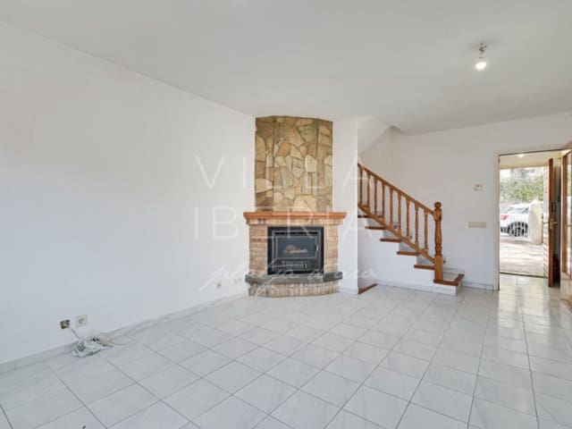 3 chambre Villa/Maison à vendre à Platja d'Aro, Castell-Platja d'Aro avec garage - 325 000 € (Ref: 8440763)