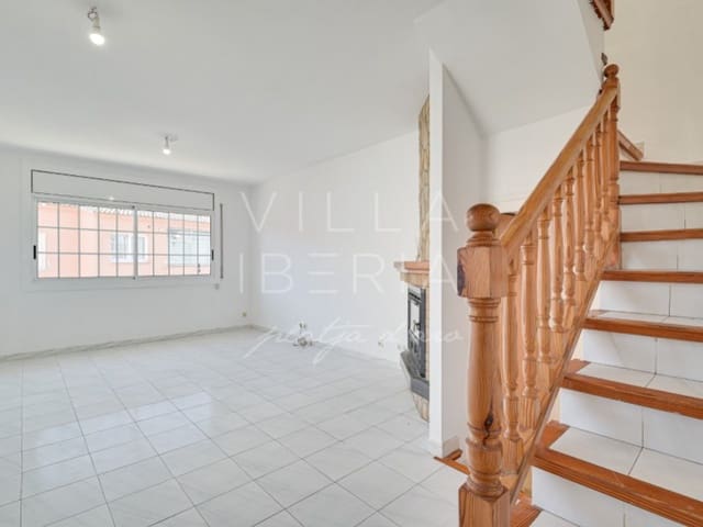 3 chambre Villa/Maison à vendre à Platja d'Aro, Castell-Platja d'Aro avec garage - 325 000 € (Ref: 8440763)