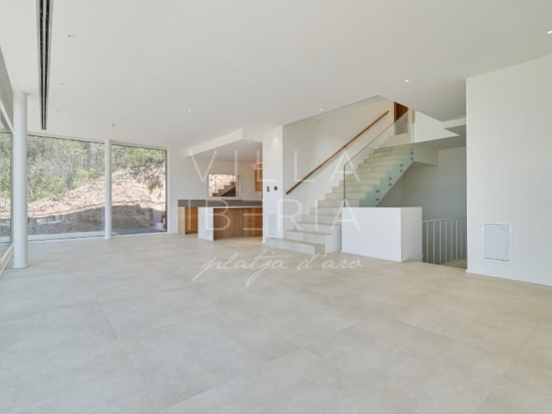 4 bedroom Villa for sale in Begur with garage - € 2,675,000 (Ref: 8452900)