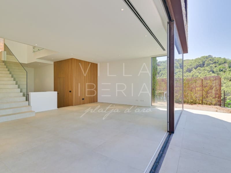 4 bedroom Villa for sale in Begur with garage - € 2,675,000 (Ref: 8452900)