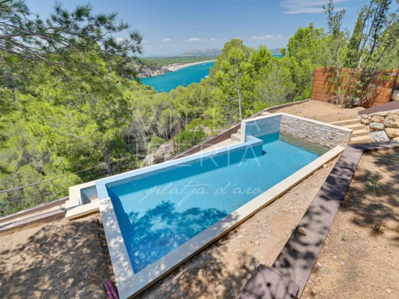 4 bedroom Villa for sale in Begur with garage - € 2,675,000 (Ref: 8452900)