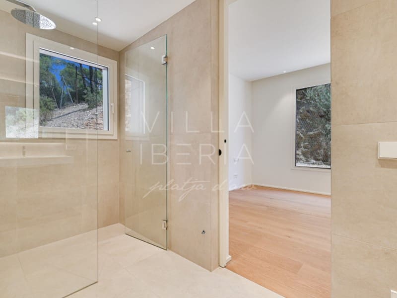 4 bedroom Villa for sale in Begur with garage - € 2,675,000 (Ref: 8452900)