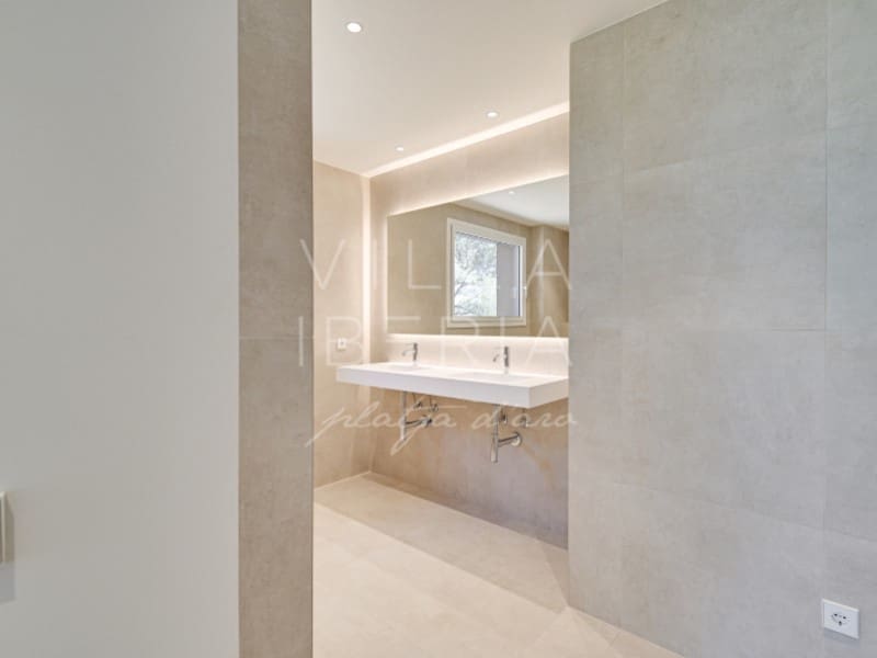 4 bedroom Villa for sale in Begur with garage - € 2,675,000 (Ref: 8452900)