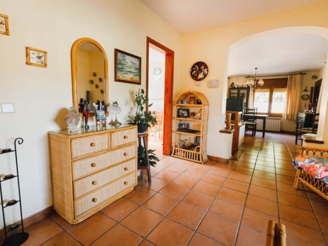 7 sypialnia Willa na sprzedaż w S'Agaro, Castell-Platja d'Aro z basenem garażem - 590 000 € (Ref: 8602048)