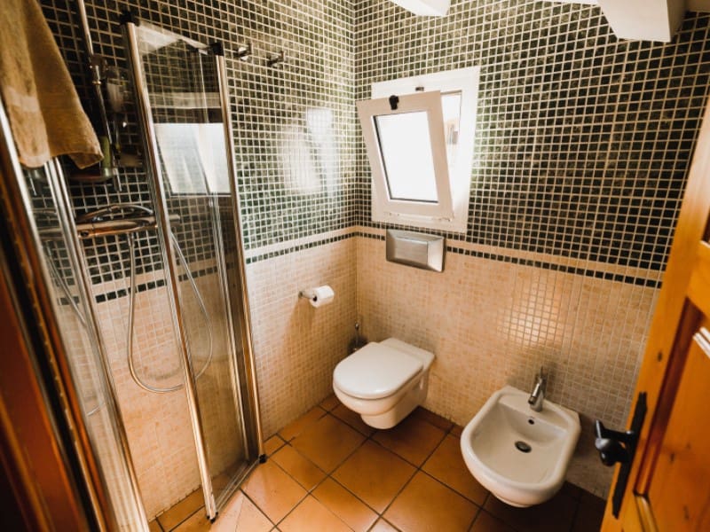 7 soveværelse Villa til salg i S'Agaro med swimmingpool garage - € 590.000 (Ref: 8602048)