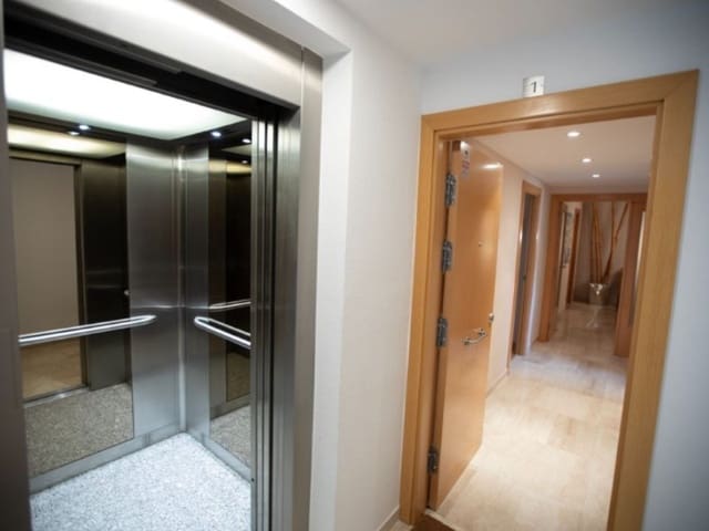 3 bedroom Apartment for sale in Platja d'Aro, Castell-Platja d'Aro with garage - € 783,000 (Ref: 8665820)