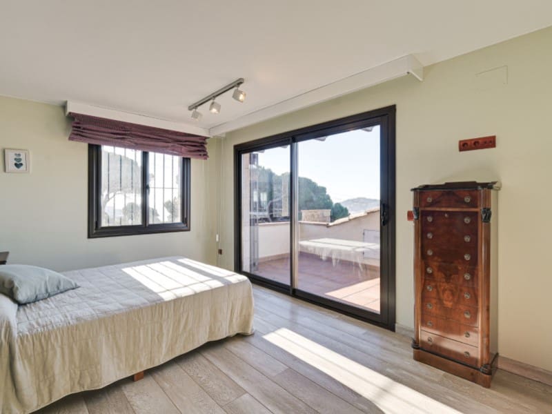 Villa for sale in Sant Feliu de Guixols with pool garage - € 1,575,000 (Ref: 8694225)