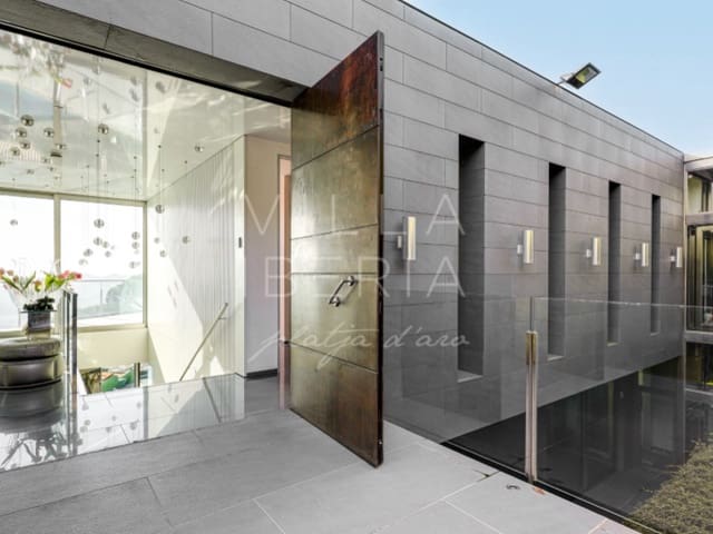 7 slaapkamer Villa te koop in Platja d'Aro, Castell-Platja d'Aro met zwembad garage - € 8.800.000 (Ref: 8706053)