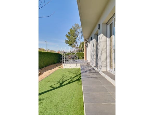 4 sypialnia Willa na sprzedaż w Santa Cristina d'Aro z garażem - 939 000 € (Ref: 8714603)