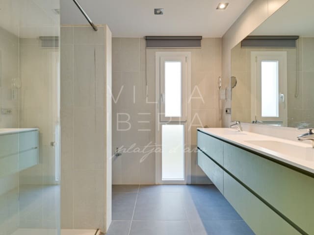 4 sypialnia Willa na sprzedaż w Santa Cristina d'Aro z garażem - 939 000 € (Ref: 8714603)