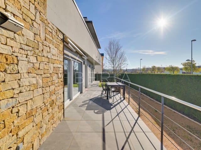 4 bedroom Villa for sale in Santa Cristina d'Aro with garage - € 939,000 (Ref: 8714603)