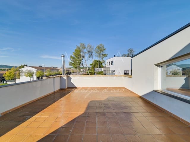 4 sypialnia Willa na sprzedaż w Santa Cristina d'Aro z garażem - 939 000 € (Ref: 8714603)