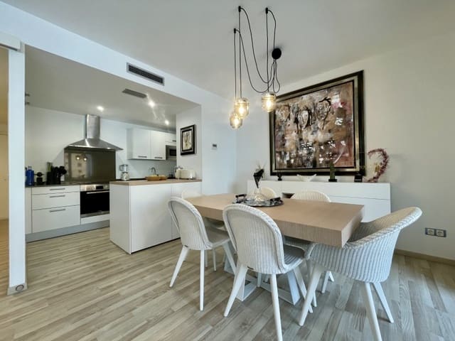 2 soverom Leilighet til salgs i Platja d'Aro, Castell-Platja d'Aro med garasje - € 390 000 (Ref: 8792874)