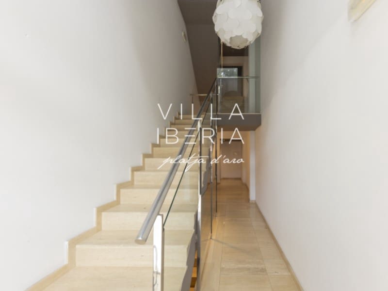 2 slaapkamer Appartement te koop in Platja d'Aro met garage - € 390.000 (Ref: 8792874)