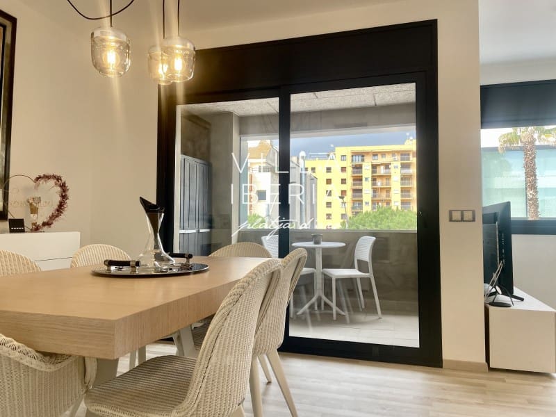 2 slaapkamer Appartement te koop in Platja d'Aro met garage - € 390.000 (Ref: 8792874)