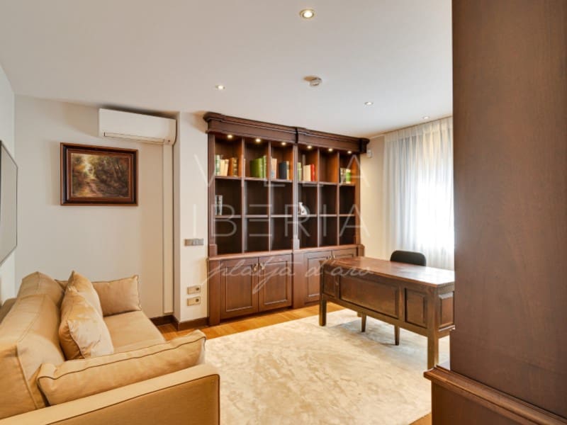 5 makuuhuone Huvila myytävänä paikassa Santa Cristina d'Aro mukana 
autotalli - 2 500 000 € (Ref: 8792875)