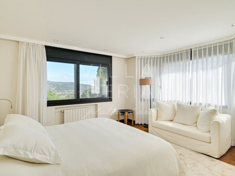 5 makuuhuone Huvila myytävänä paikassa Santa Cristina d'Aro mukana 
autotalli - 2 500 000 € (Ref: 8792875)