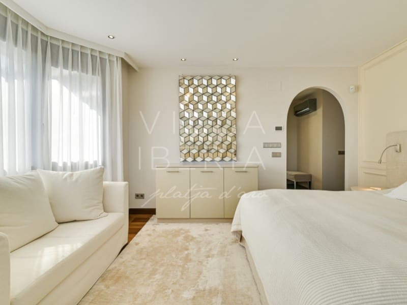 5 makuuhuone Huvila myytävänä paikassa Santa Cristina d'Aro mukana 
autotalli - 2 500 000 € (Ref: 8792875)