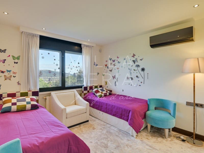 5 makuuhuone Huvila myytävänä paikassa Santa Cristina d'Aro mukana 
autotalli - 2 500 000 € (Ref: 8792875)