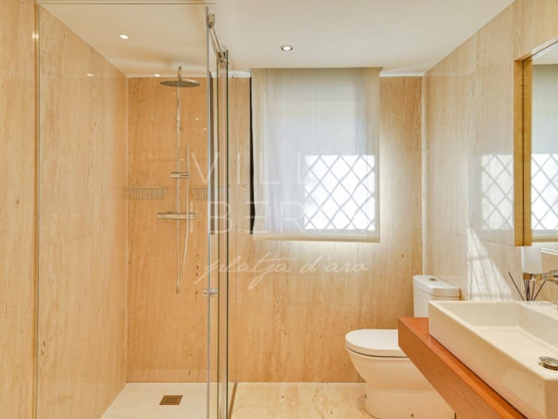 5 makuuhuone Huvila myytävänä paikassa Santa Cristina d'Aro mukana 
autotalli - 2 500 000 € (Ref: 8792875)